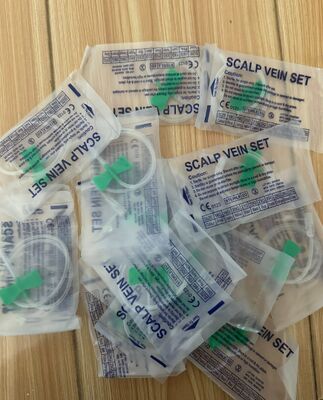comprare Set per infusione endovenosa con ago a farfalla monouso 21G per cuoio capelluto con stampa logo personalizzata fabbricazione online