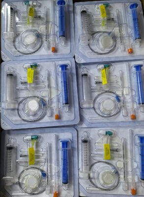 comprare Kit CVC Sterile con Catetere a Doppio Lumen 8 Fr x 20 cm e Ago Introduttore 18 GA per Uso in Terapia Intensiva e Chirurgia fabbricazione online