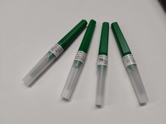 comprare Aglio monouso per la raccolta di sangue con campioni multipli con tri-beveled design e valvola di gomma auto sigilante per la sicurezza di livello ospedaliero fabbricazione online