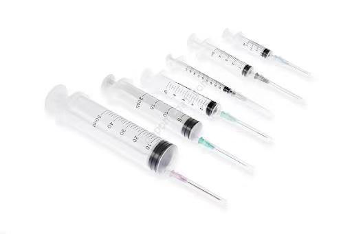Buon prezzo Siringa ipodermica monouso da 3 ml, 5 ml, 10 ml, 20 ml con attacco Luer Slip e caratteristiche non pirogene per uso medico in linea