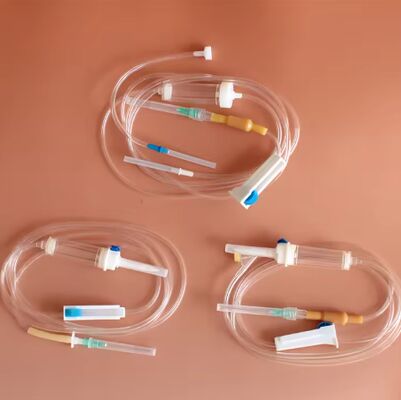 Buon prezzo Set per infusione medica monouso con tubo trasparente da 20 gocce/ml e regolatore di flusso regolabile in linea