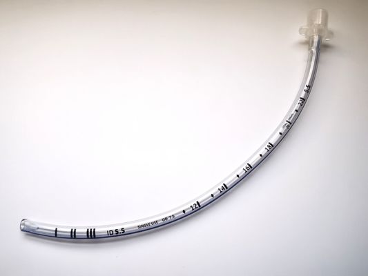 Buon prezzo Intubation del tubo endotracheale nasale da 5,5 mm non ammanettato CE Applicazioni nelle cure respiratorie in linea